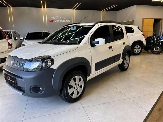FIAT UNO 1.0 EVO VIVACE 8V FLEX 4P MANUAL FIAT UNO 1.0 EVO VIVACE 8V FLEX 4P MANUAL